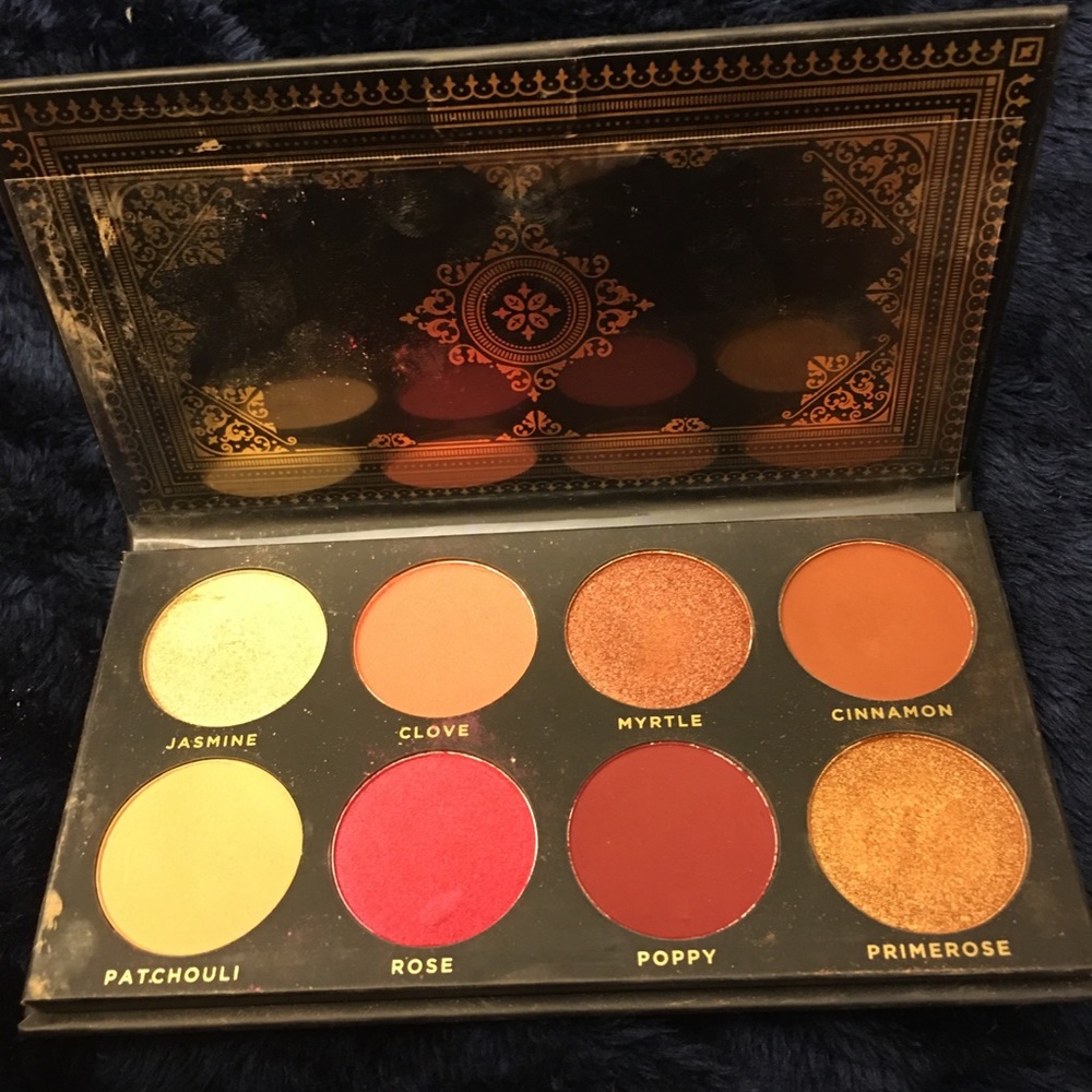 Ace Beaute Grandiose Eyeshadow Palette Shimmer